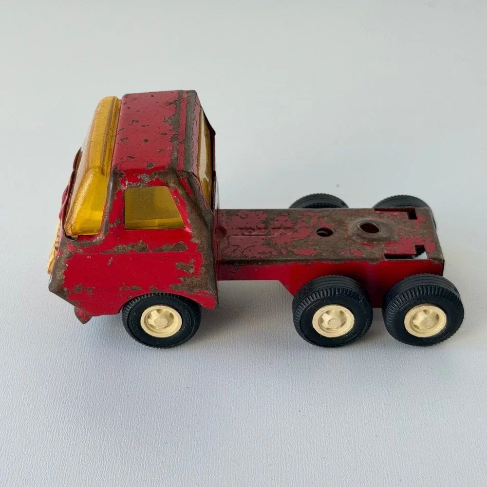 Vintage 70s Tonka Diecast Cab Semi Truck Red Retro Metal Toy Vehicle
